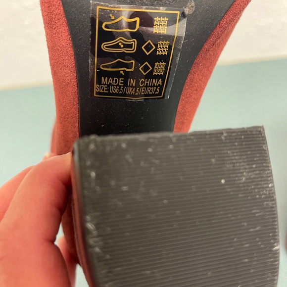 Qupid Stretch Suede Peep Toe Ankle Boots Women’s 6.5 Merlot Colored🍁 - Picture 8 of 9